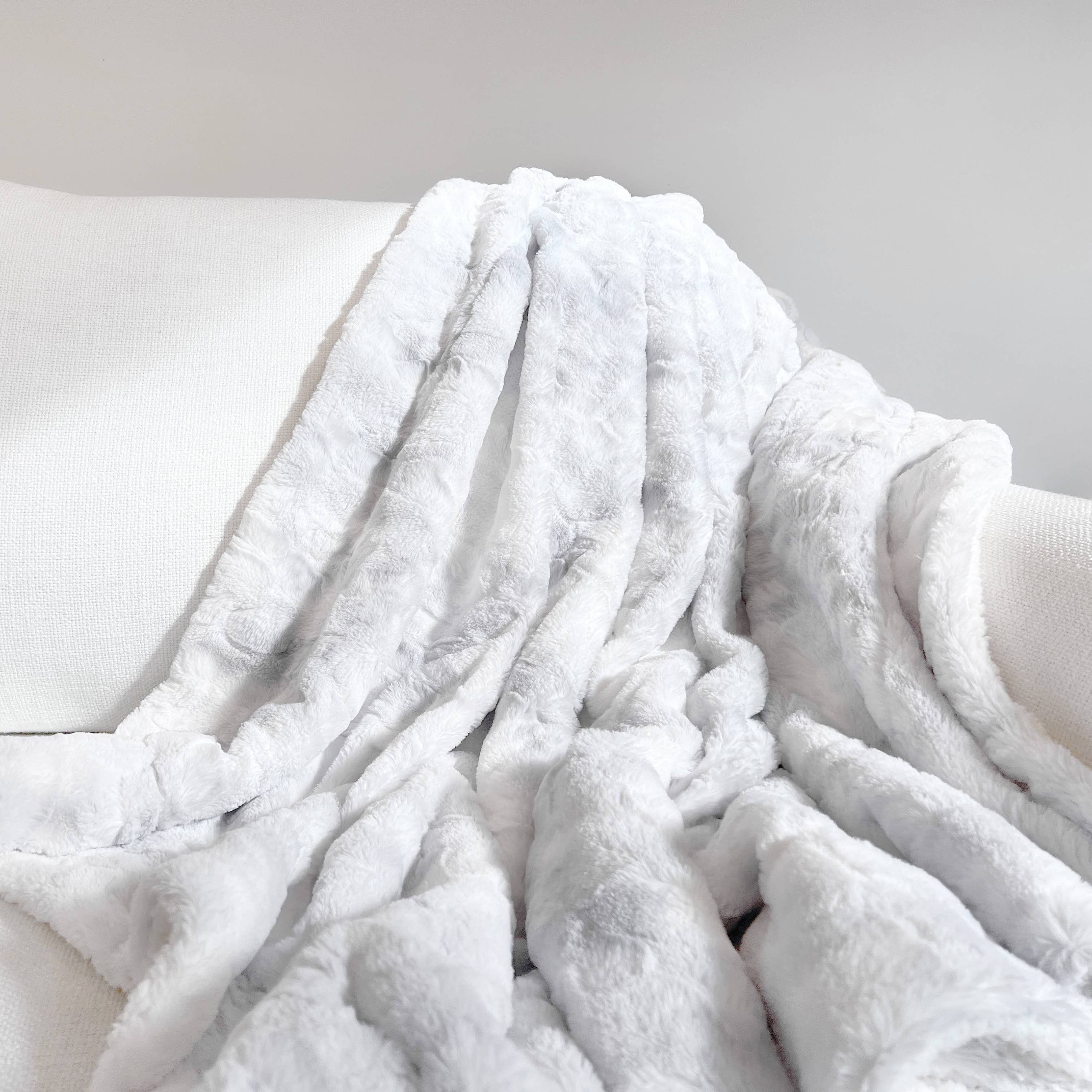 Faux Fur & Sherpa Throw Blanket