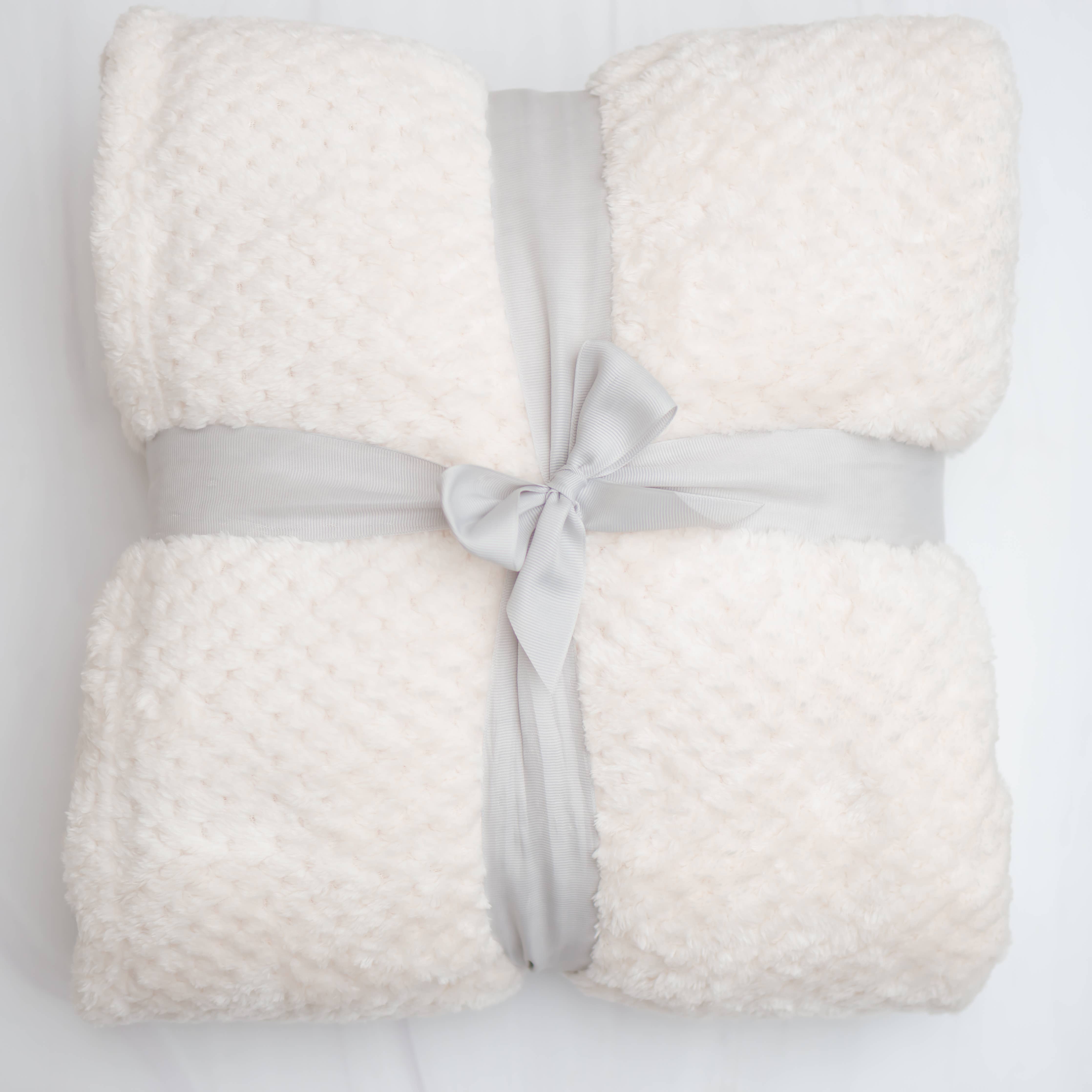 Everyday Cozy Living Ultra Soft Lightweight Waffle Fleece Throw Blanket