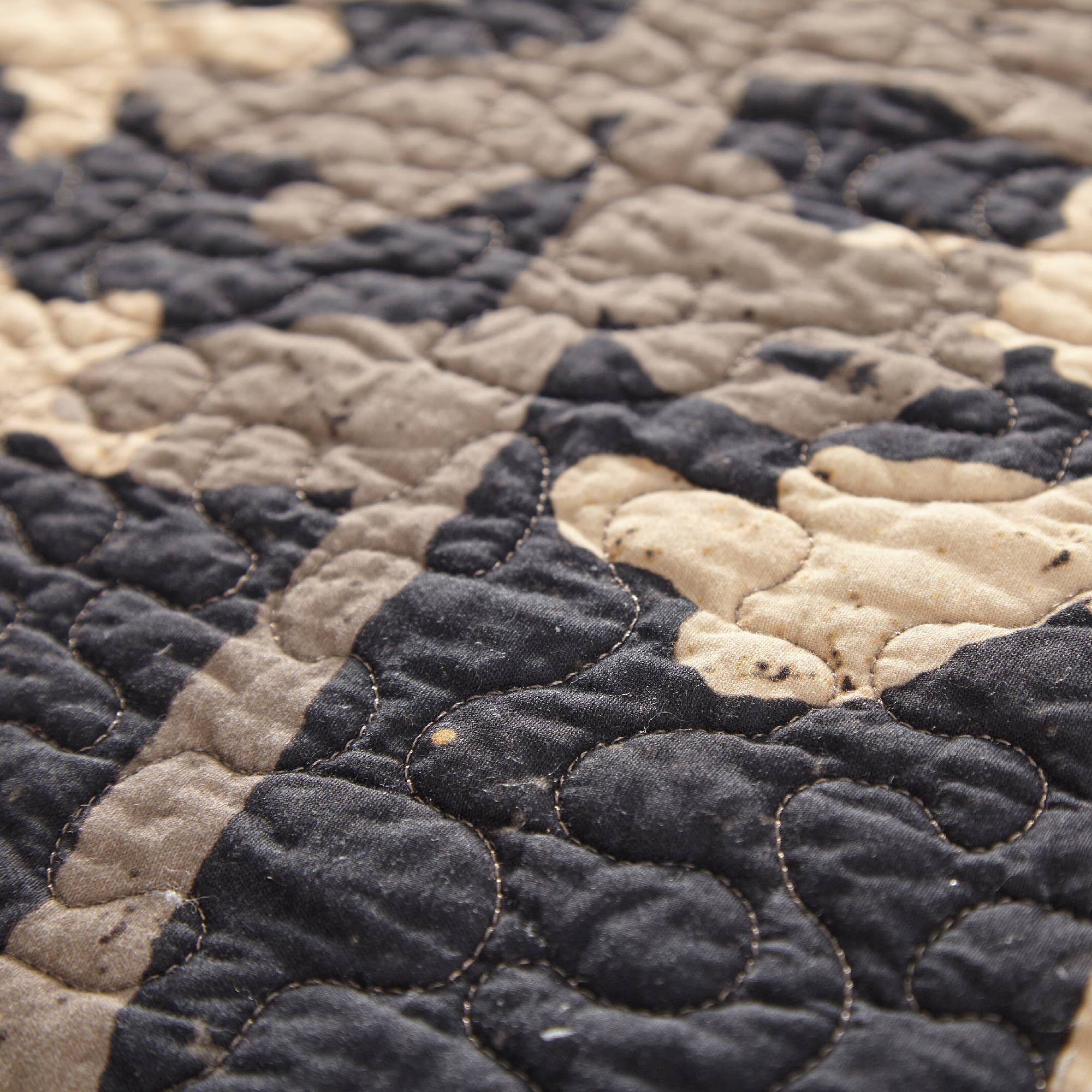 Donna Sharp Moonlit Cabin Quilted Throw Blanket