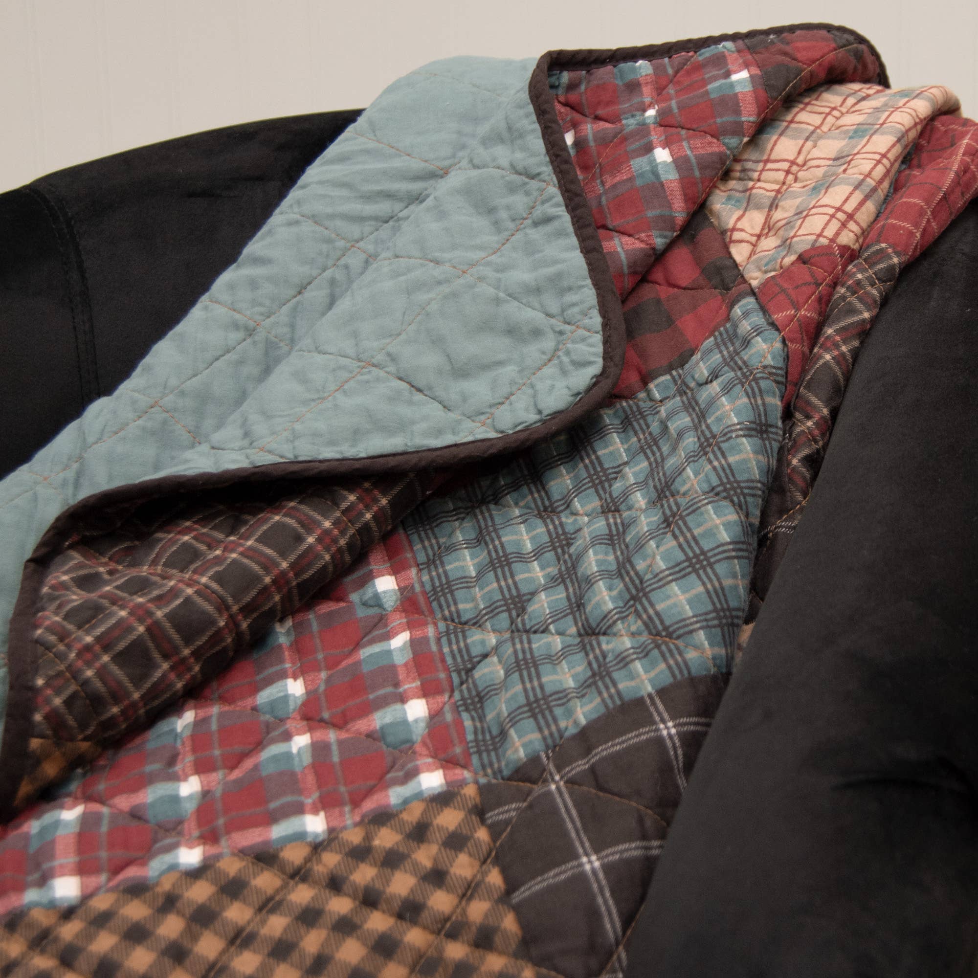 Donna Sharp Appalachia Patch Quilted Throw Blanket