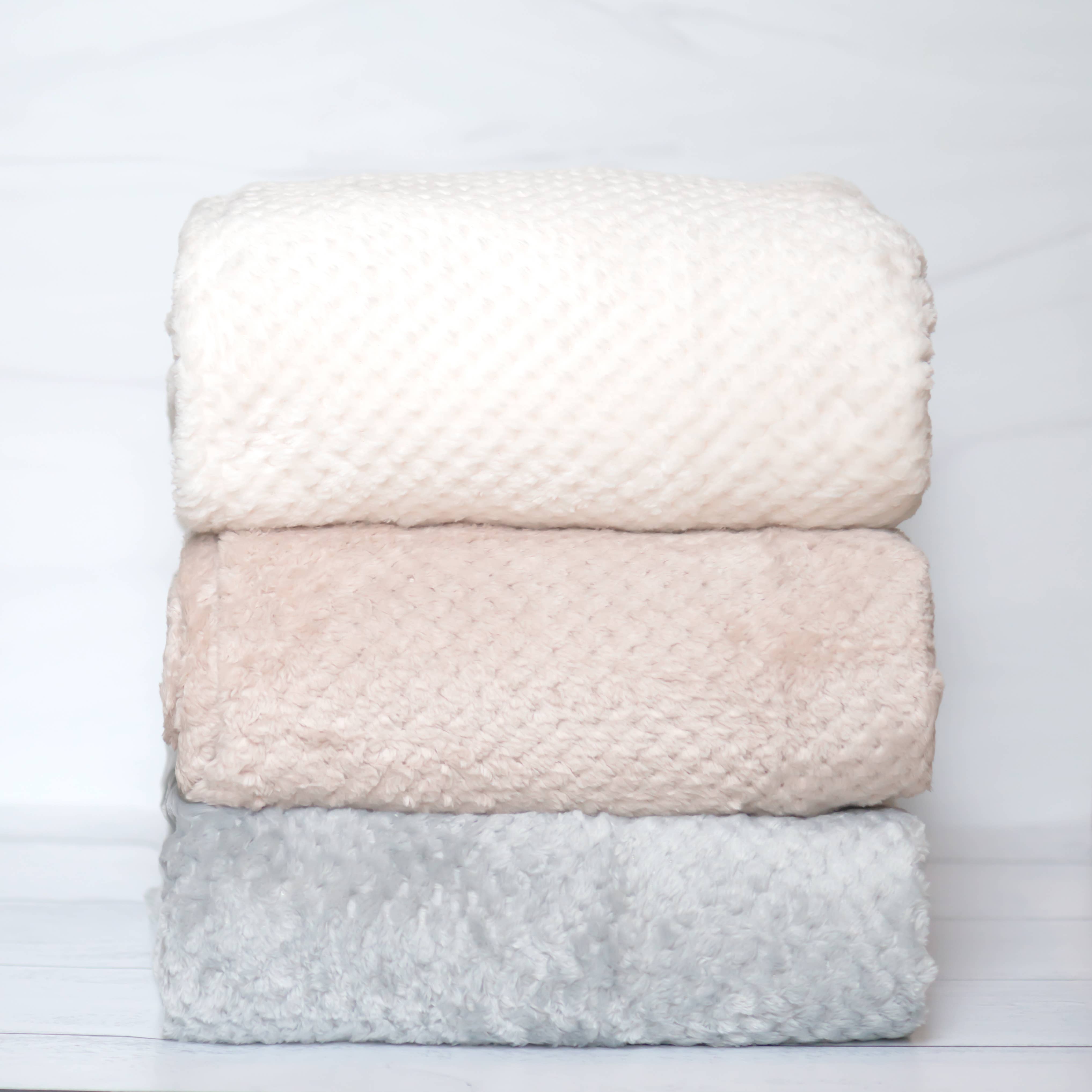 Everyday Cozy Living Ultra Soft Lightweight Waffle Fleece Throw Blanket