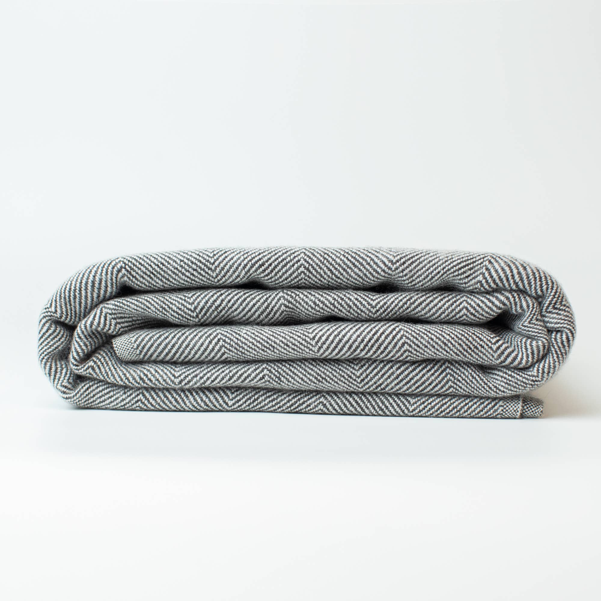 Art Himalayan Trading Reversible Cashmere Wool Throw Blanket / Herringbone Pattern / Black & White
