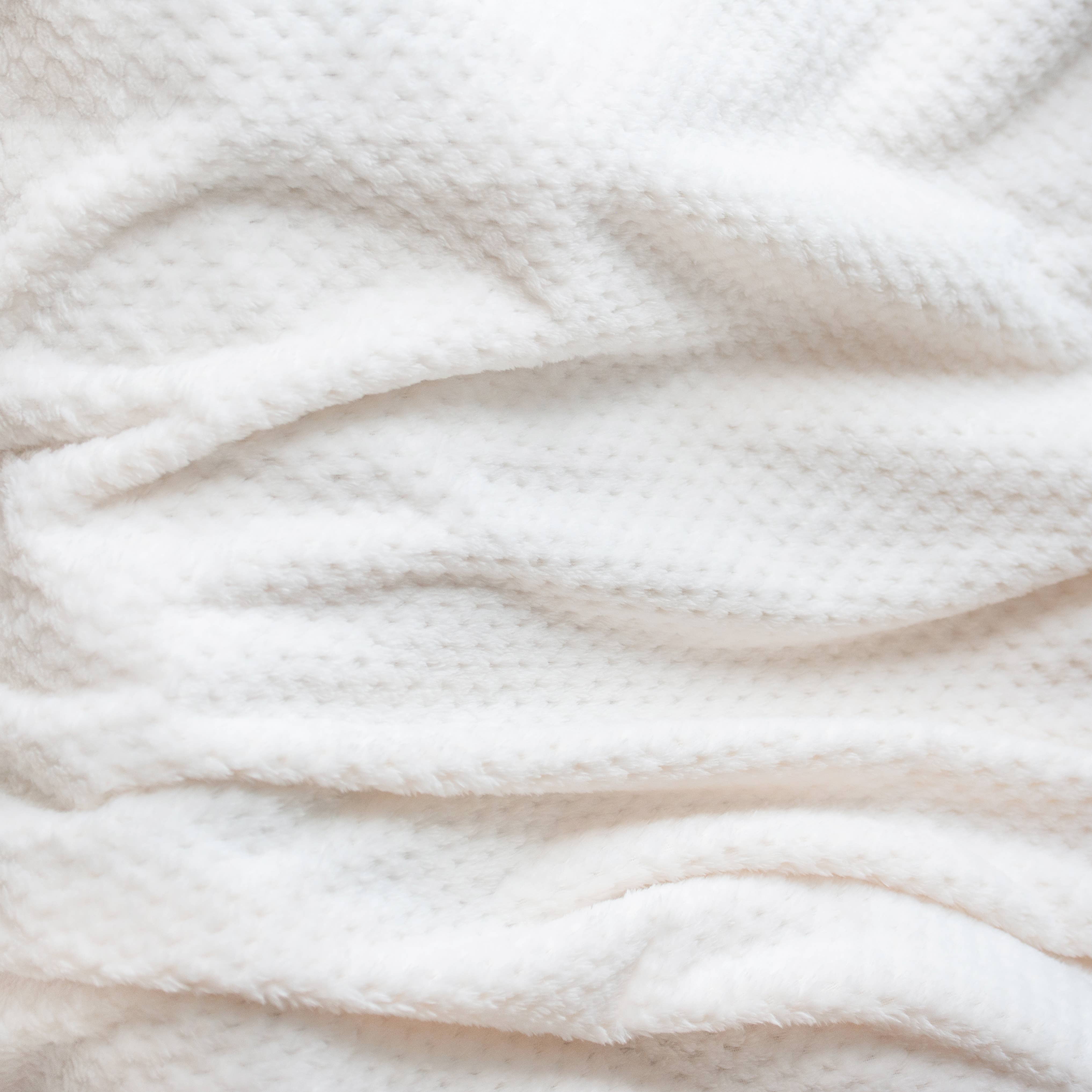Everyday Cozy Living Ultra Soft Lightweight Waffle Fleece Throw Blanket