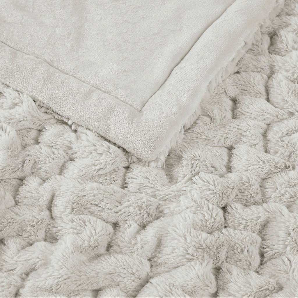 Soft Warm Ruched Faux Fur Throw Blanket 50x60", Silver Grey
