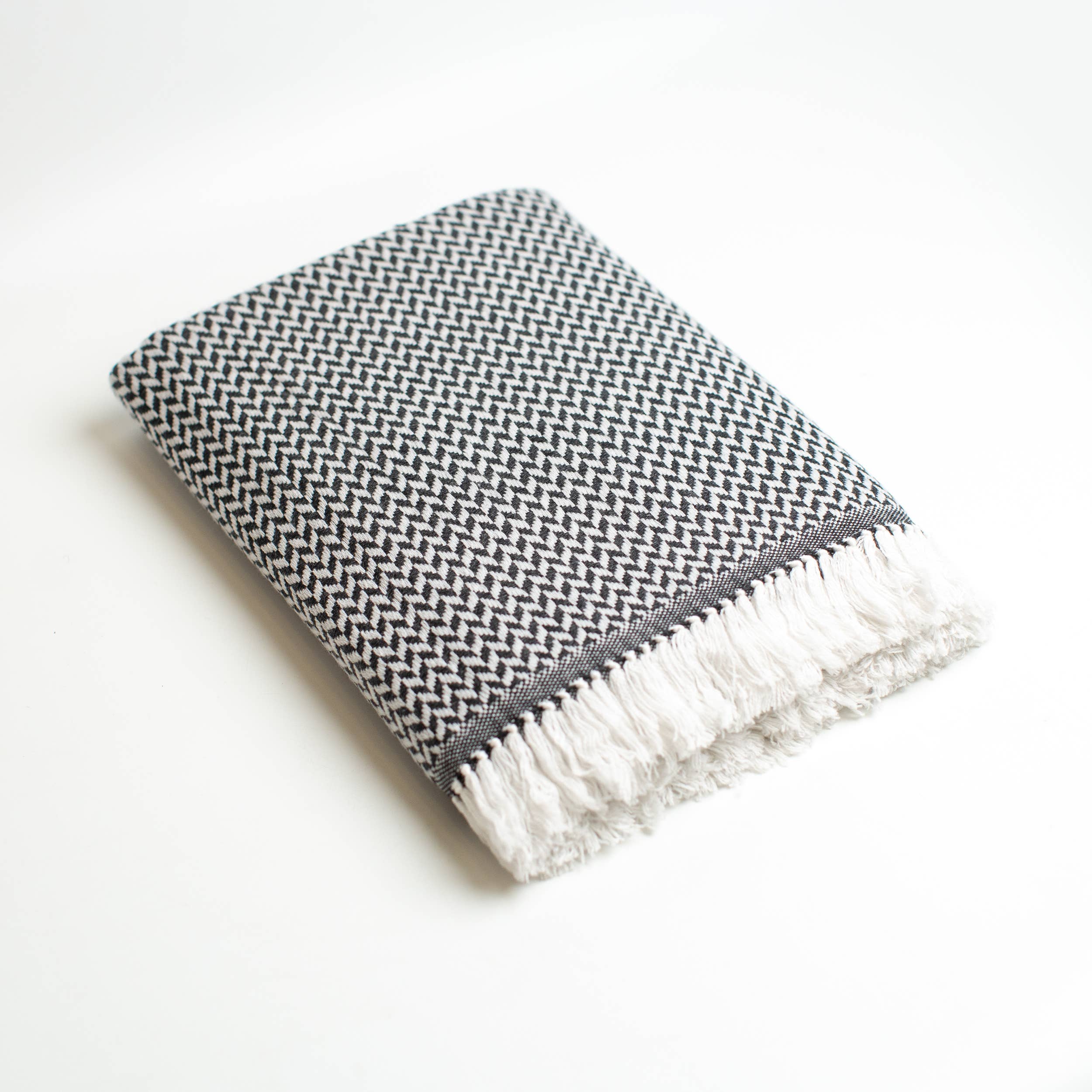 Art Himalayan Trading Reversible Cashmere Wool Throw Blanket / Chevron Pattern / Black & White