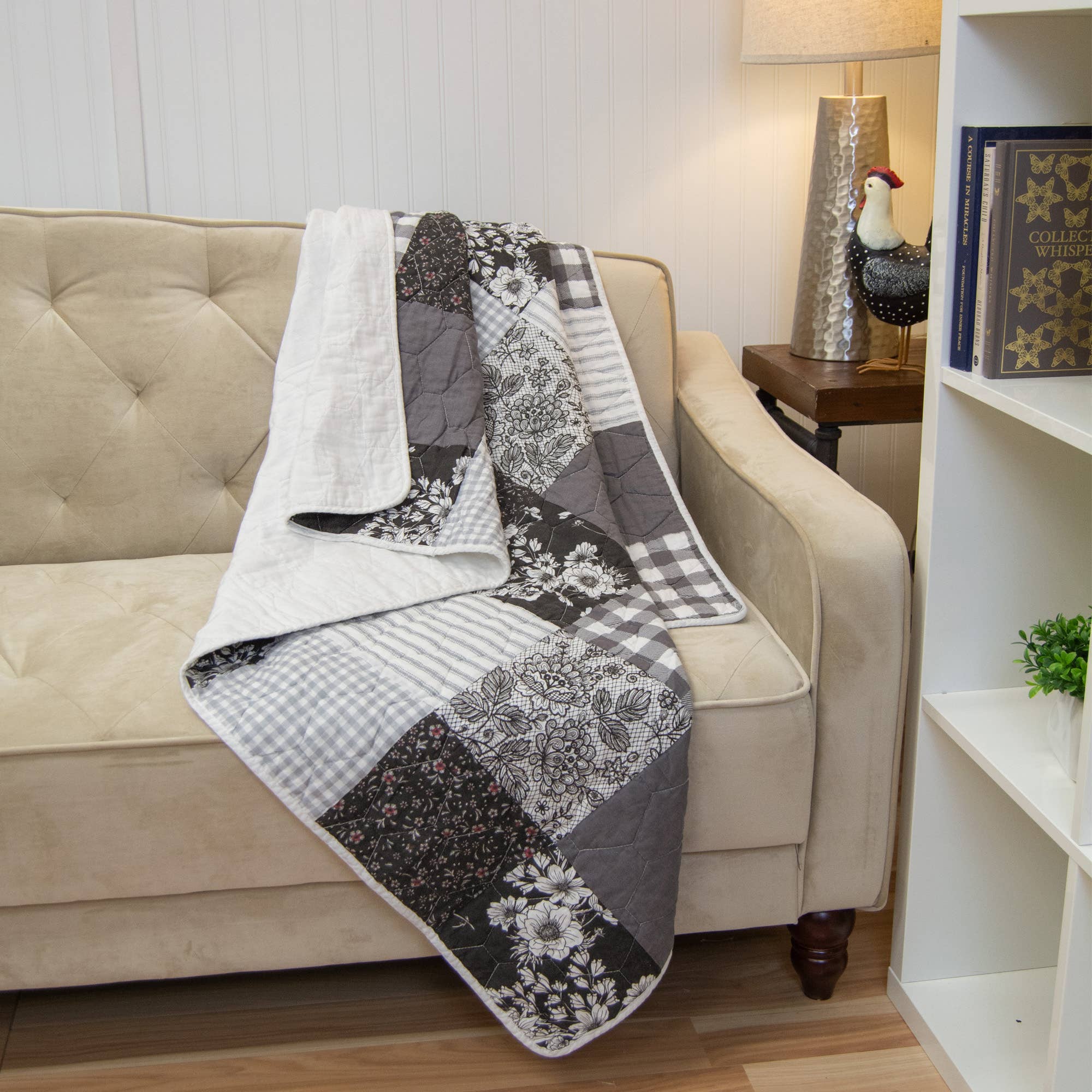 Donna Sharp Indiana Farmhouse Quilted Throw Blanket