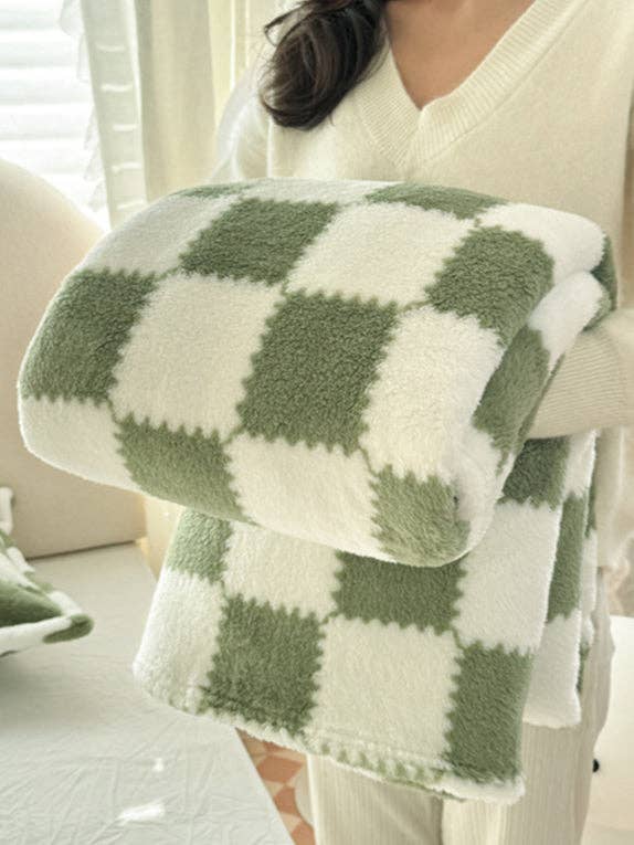 Home Coral Color Block Fleece Soft Blanket SKABL4090